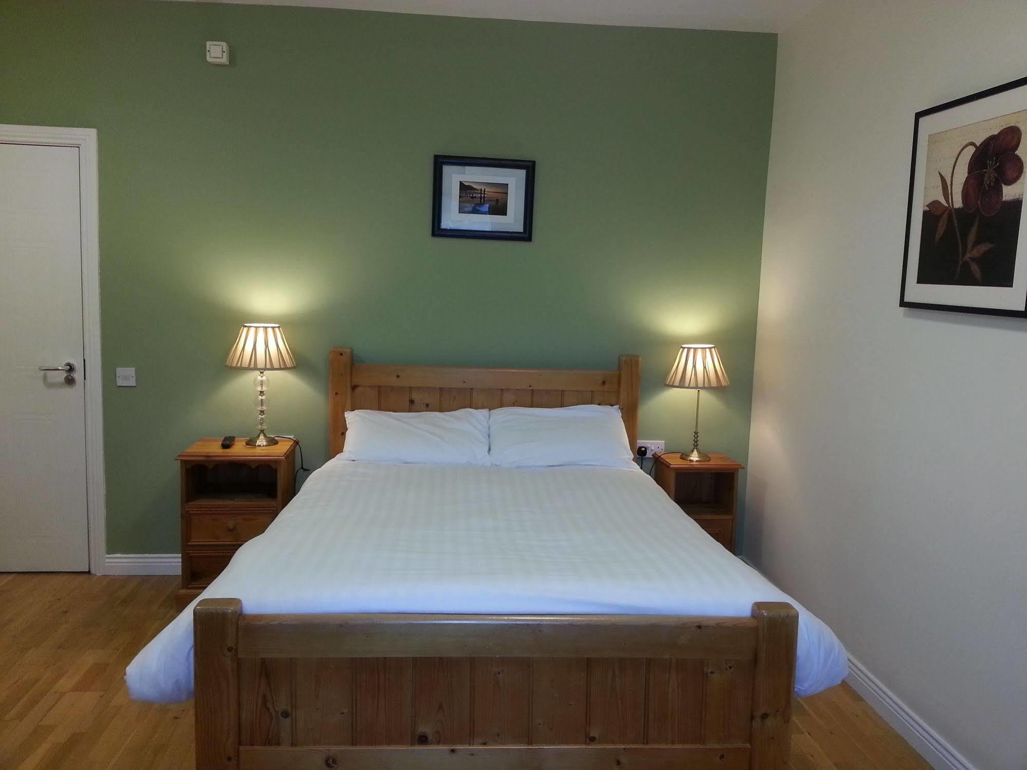 Kerry Ocean Lodge Киллорглин Экстерьер фото